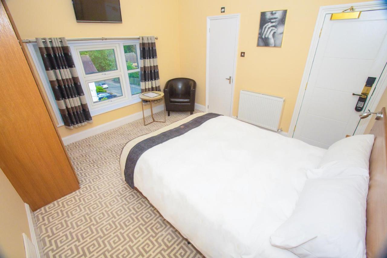 The Hadley Hotel New Barnet ภายนอก รูปภาพ
